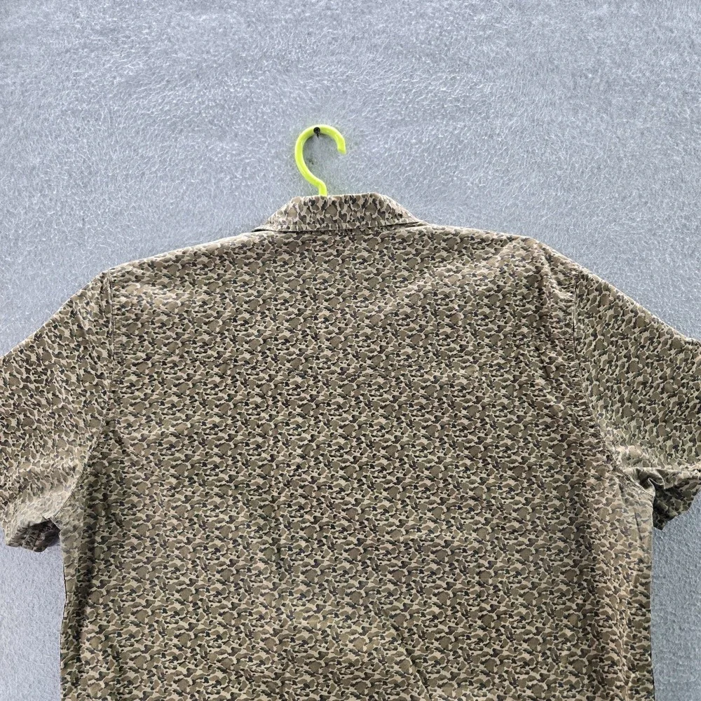 Levi's Men Button Up Shirt‎ XL Tan Camouflage Short Sleeve